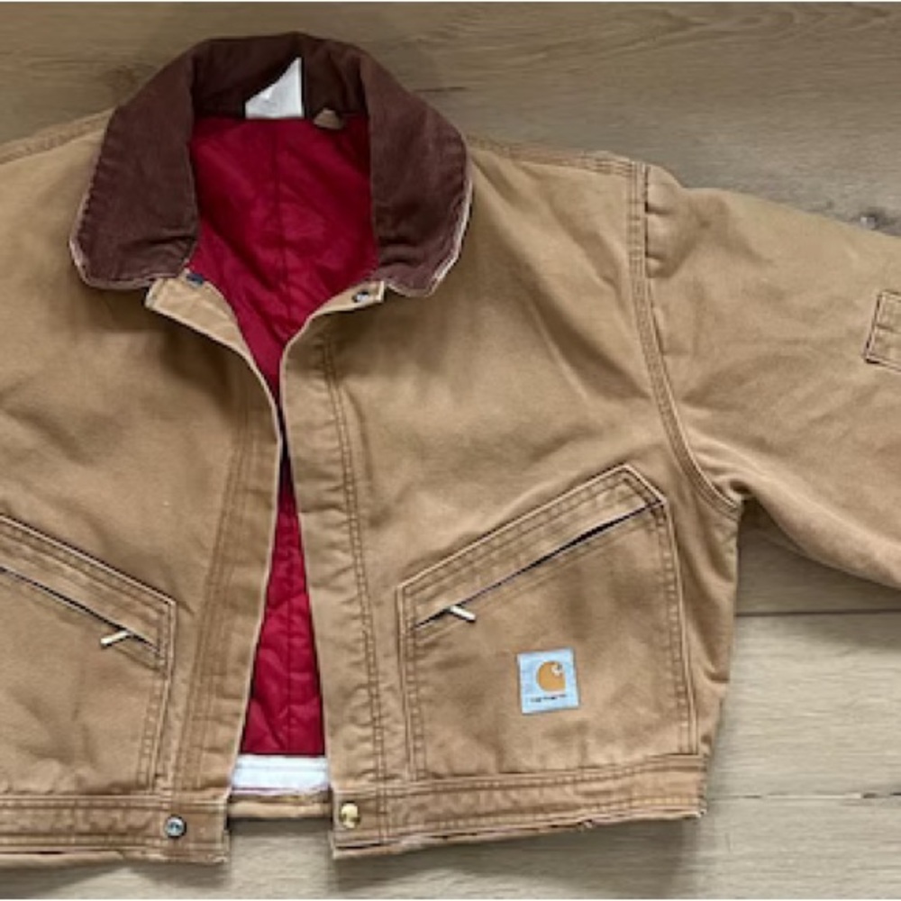 Carhartt crop Tan Jacket with Red Lining